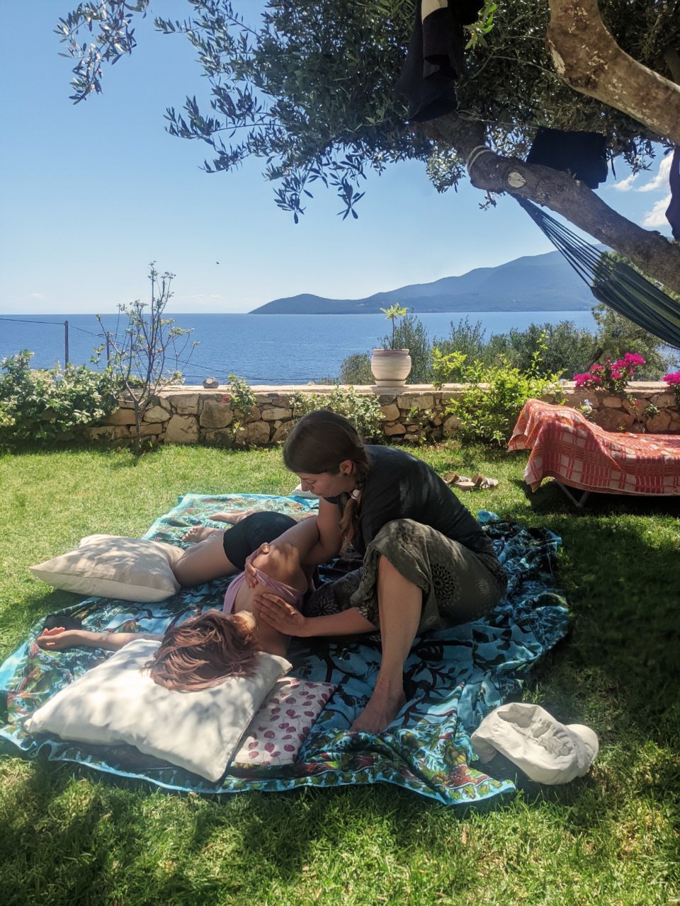 Angebote: Schultern lockern - Thai Yoga Massage/ Energiemassage - 90 Minuten Tiefenentspannung