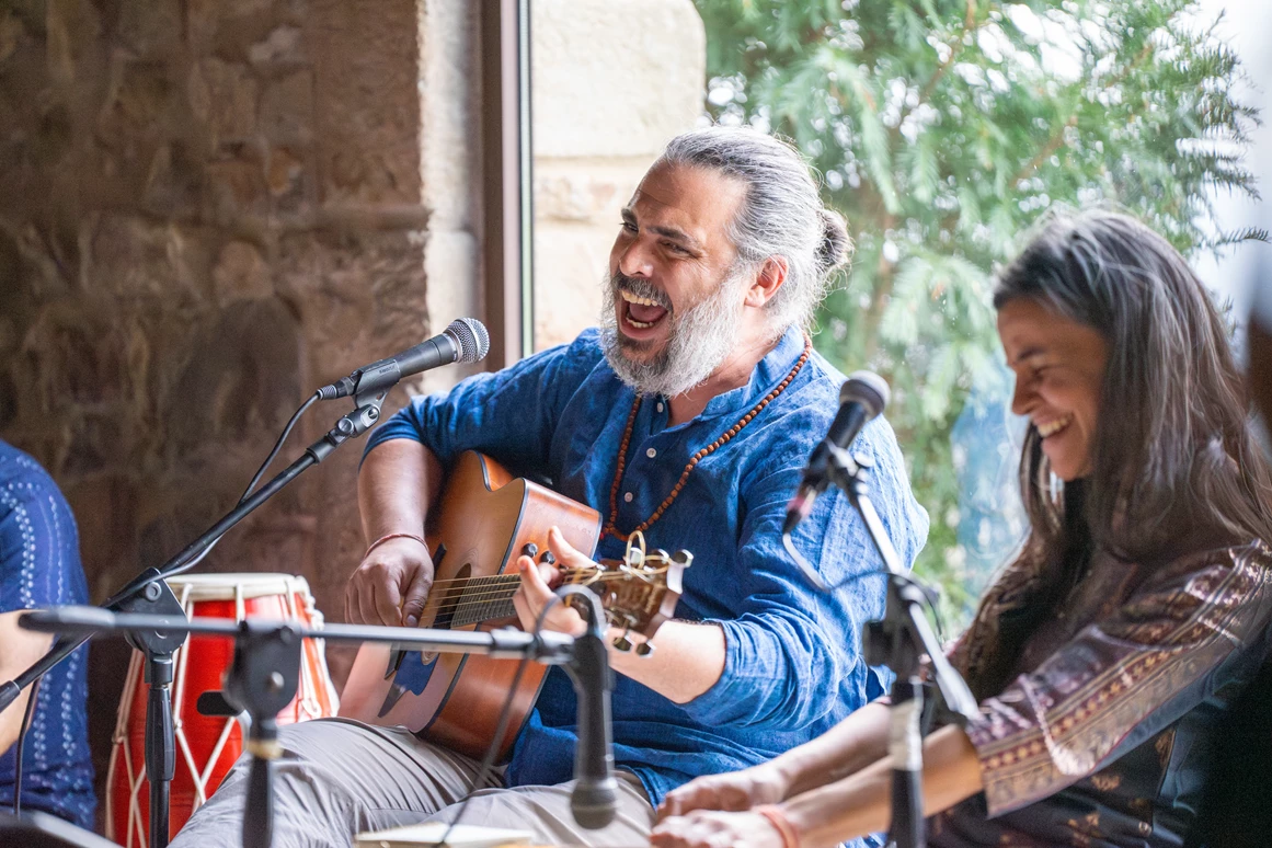 event: Kirtan mit Manu Om + Yopi & Lotta