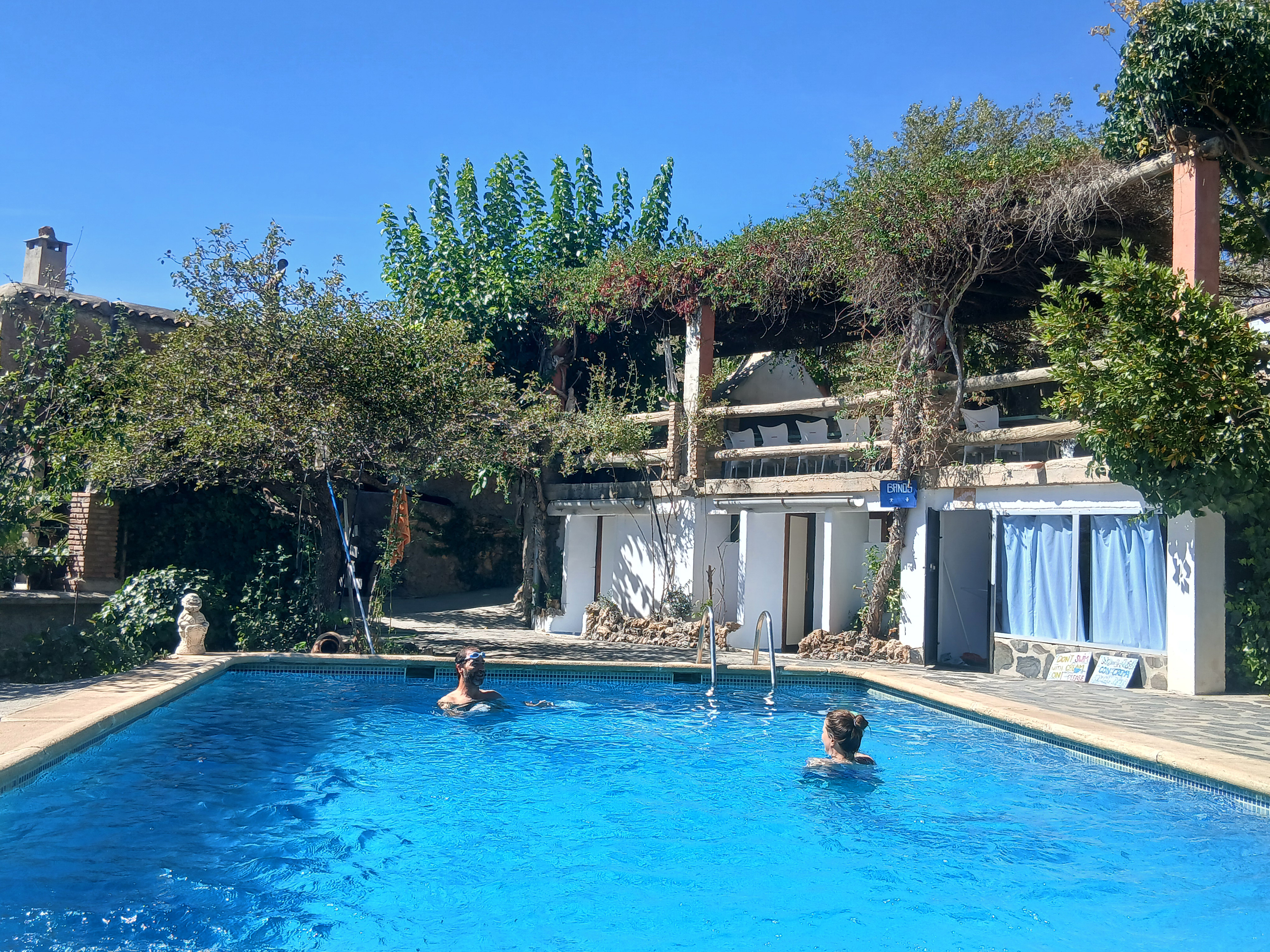 event: Pool  - Granadas Berge – non-profit Selbsterfahrungscamp für eine achtsame Verbindung mit dir