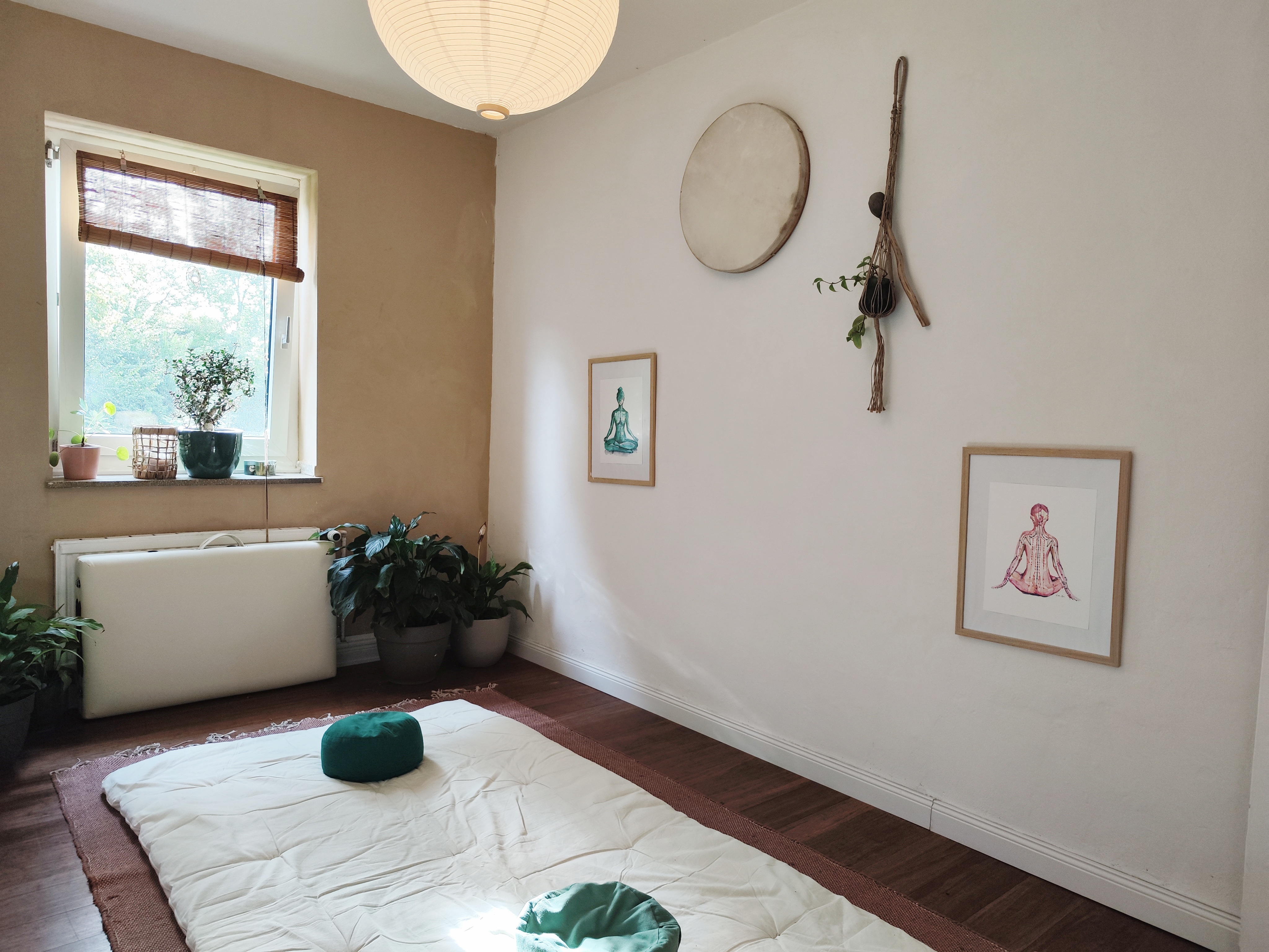 events - Behandlungsraum - Ganzheitliche Shiatsu-Körperarbeit - Faszien-Meridian-Akupressur-Bioenergie-Massage