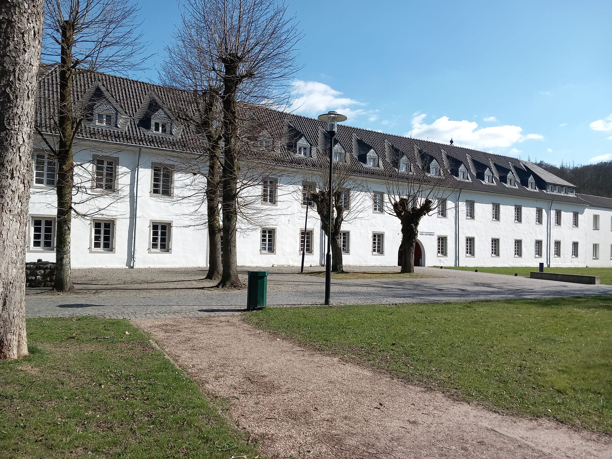 event: Die Unterkunft Haus Altenberg, bisherige Teilnehmerinnen haben sich dort sehr wohl gefühlt und uns positive Rückmeldung gegeben. - Mit Stift und Seele - Schreib-Retreat für Frauen