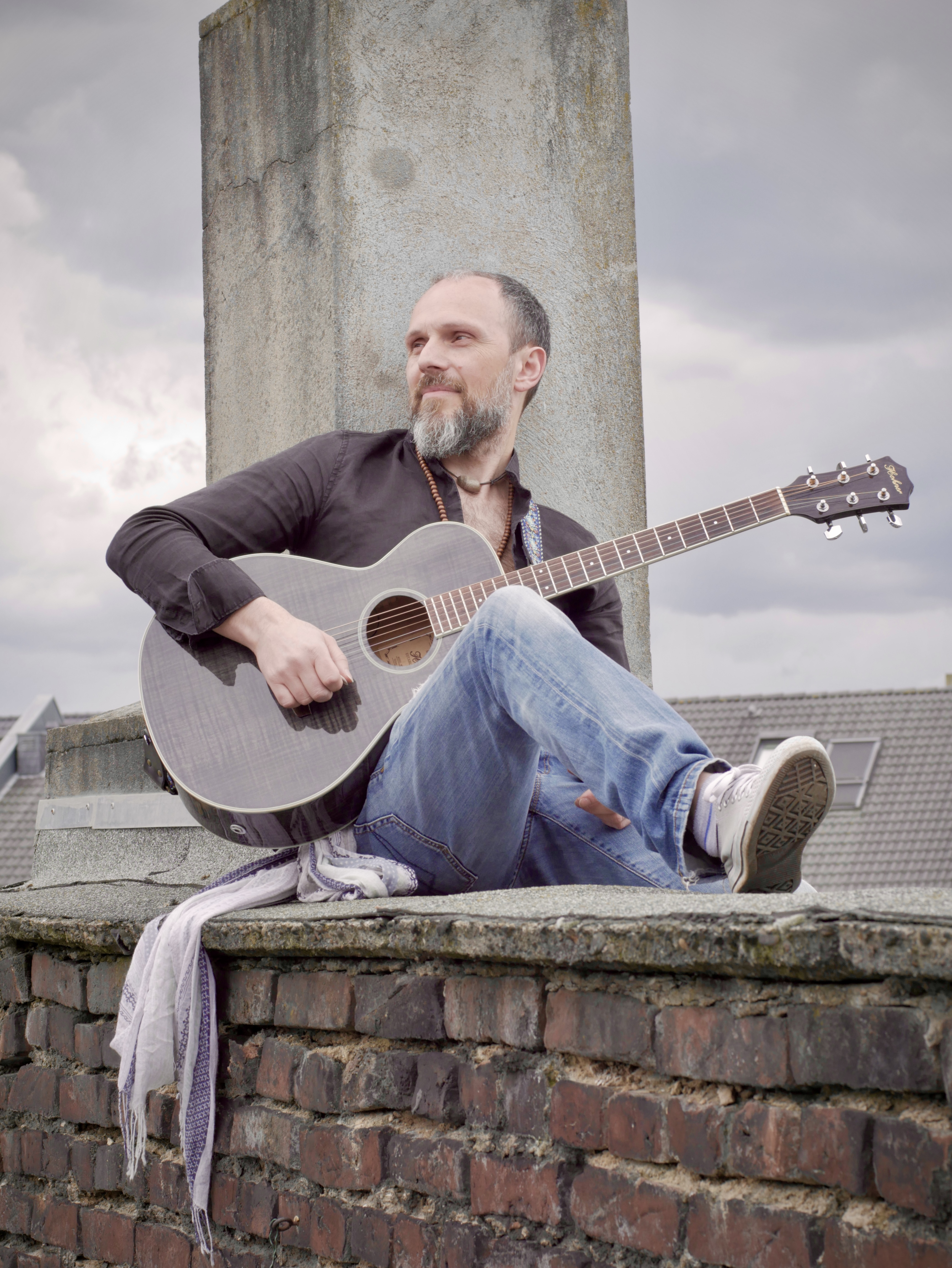 event: Andrea Galluccio - Musiker aus Wuppertal - WohnzimmerKonzert & Friedensmeditation