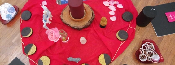 event: Rotes Zelt Mädchenkreis - Rotes Zelt für Mädchen