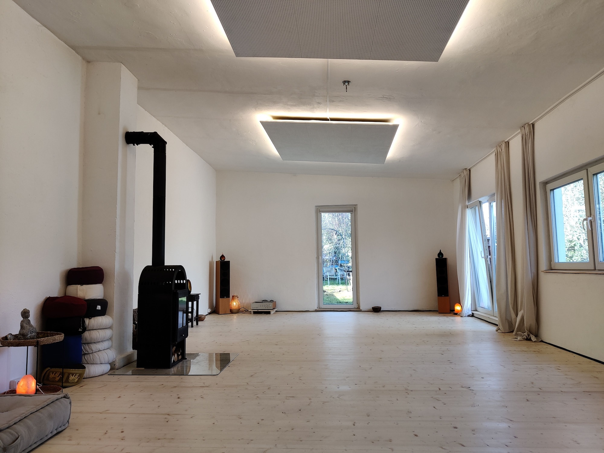 event: Alma Calma - super gemütlicher Seminarraum - Bewusstheitsgruppe Köln  - Raum der Stille