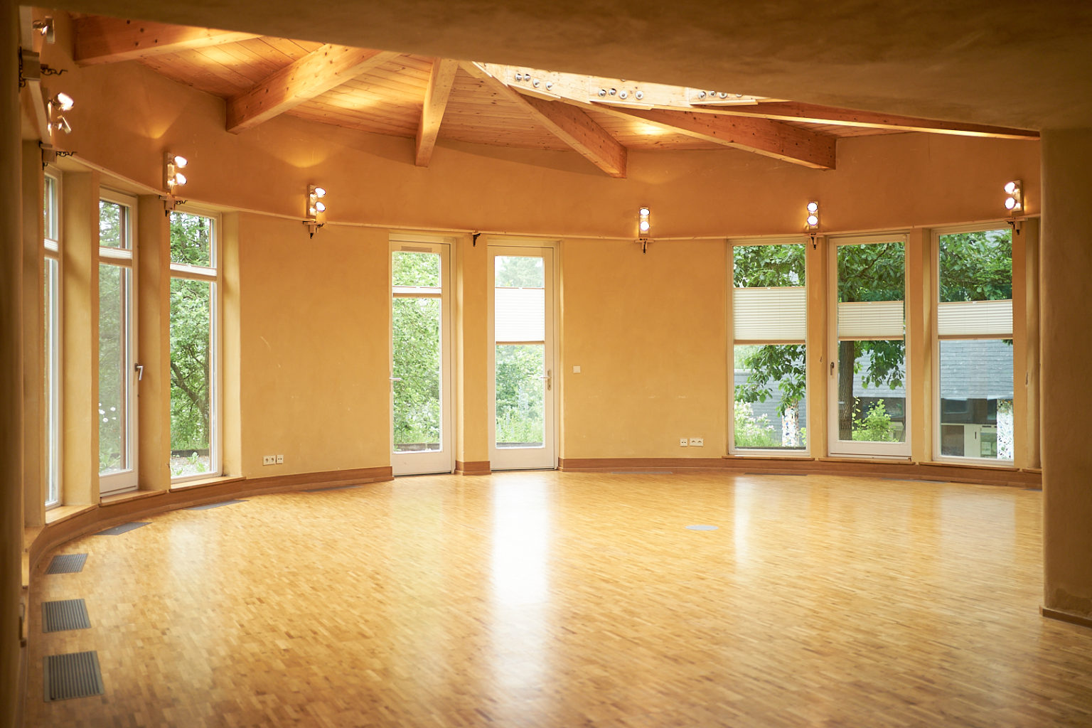 events - Kategorie: Musik - Kerpen (Rhein-Erft-Kreis) - Heller freundlicher Seminarraum - Schamanisches Silvester-Retreat