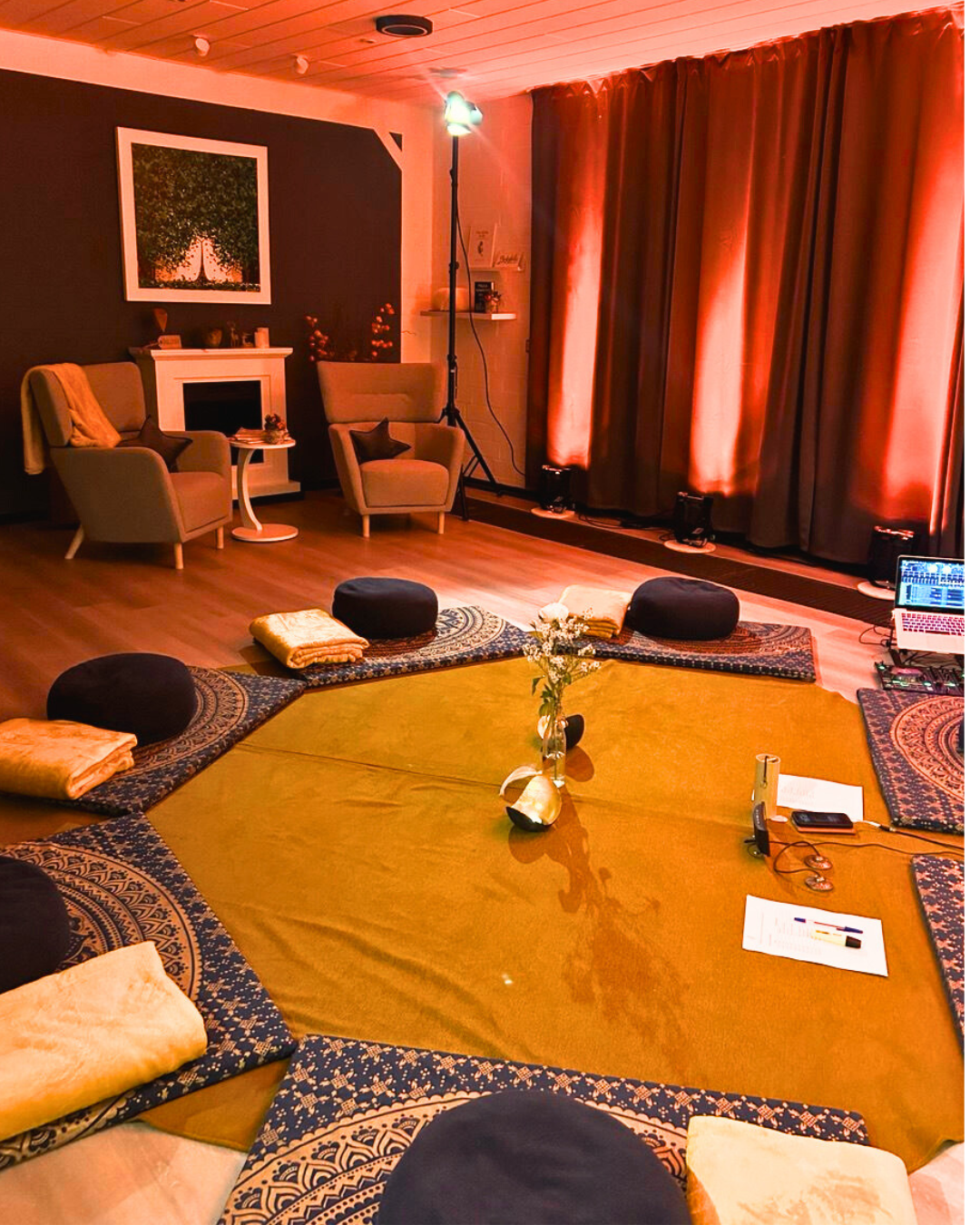 events - Kategorien: Sinnlichkeit / Körper - Köln Holweide - Abendgruppe embodied presence in der AWO Jülich - Wir sind eins. Earth