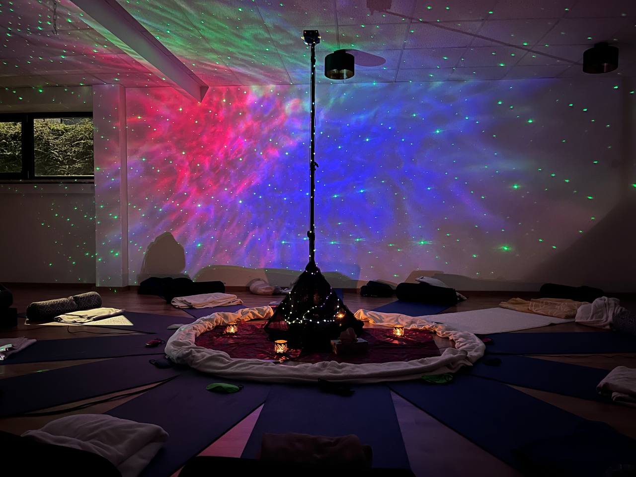 events - Ratingen Hösel - Neuro Session - Space - LIGHT & Sound for YOU 💪 Nervensystem regulieren - Stress, Blockaden, Schlaf optimieren - Meditation, Breath & Energie Arbeit kombiniert mit Neuro Frequenzen 🧠 enjoy relaxation & psychedelic States