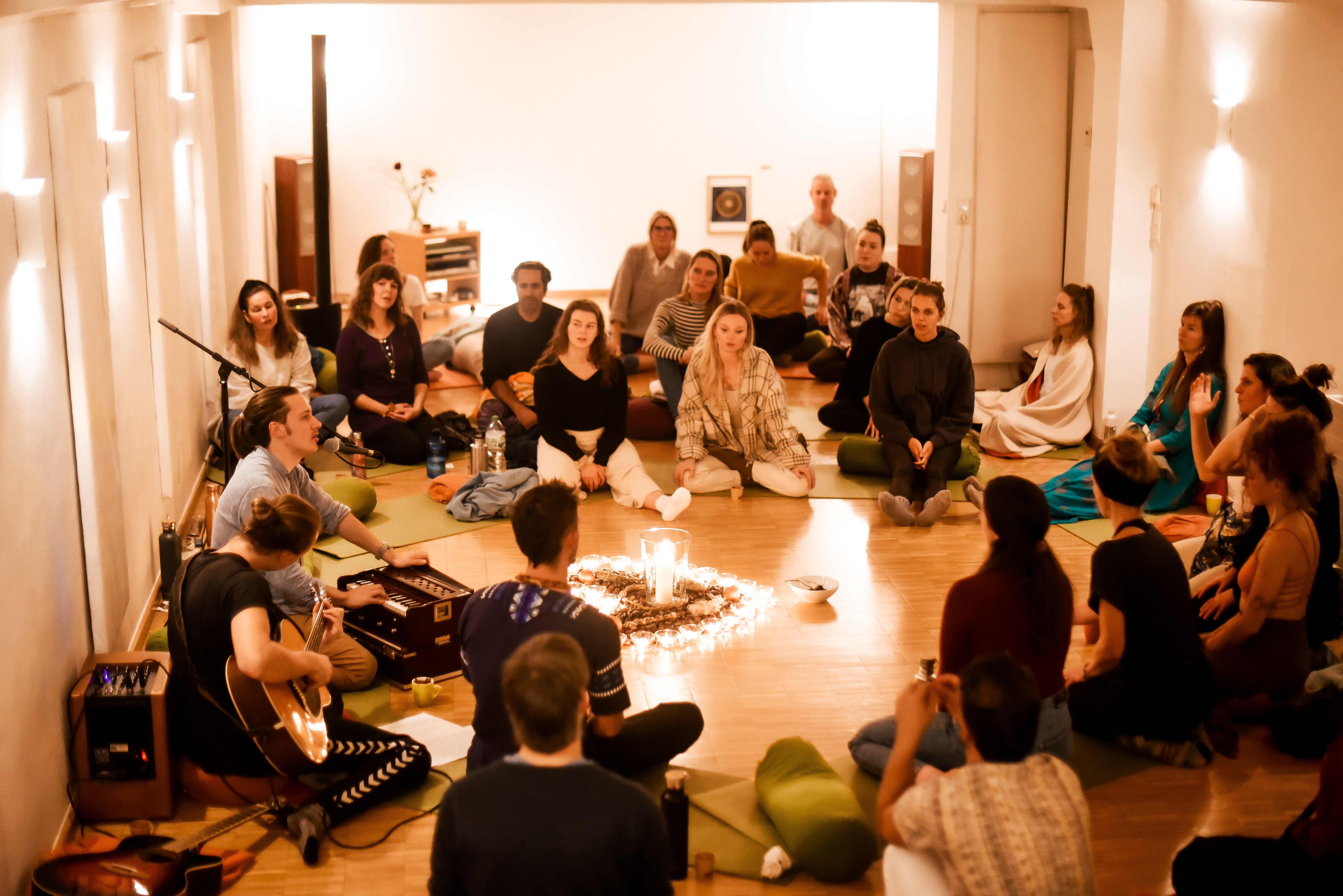 events - Köln Innenstadt - Cacao & Chanting Circle - Winter Celebration